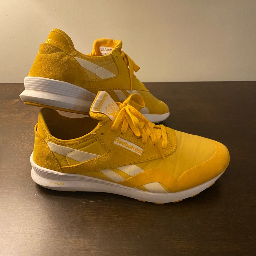 Reebok Sneakers